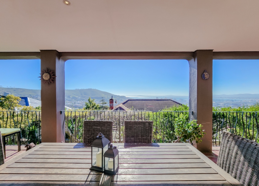 4 Bedroom Property for Sale in Oranjezicht Western Cape